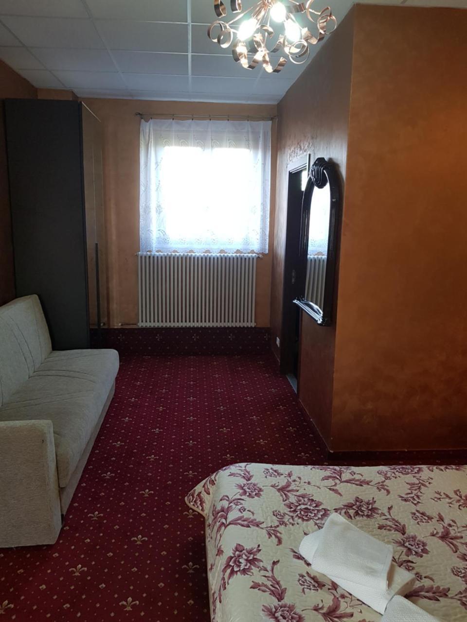 Liberty Junior Apartamento Făgăraş Exterior foto