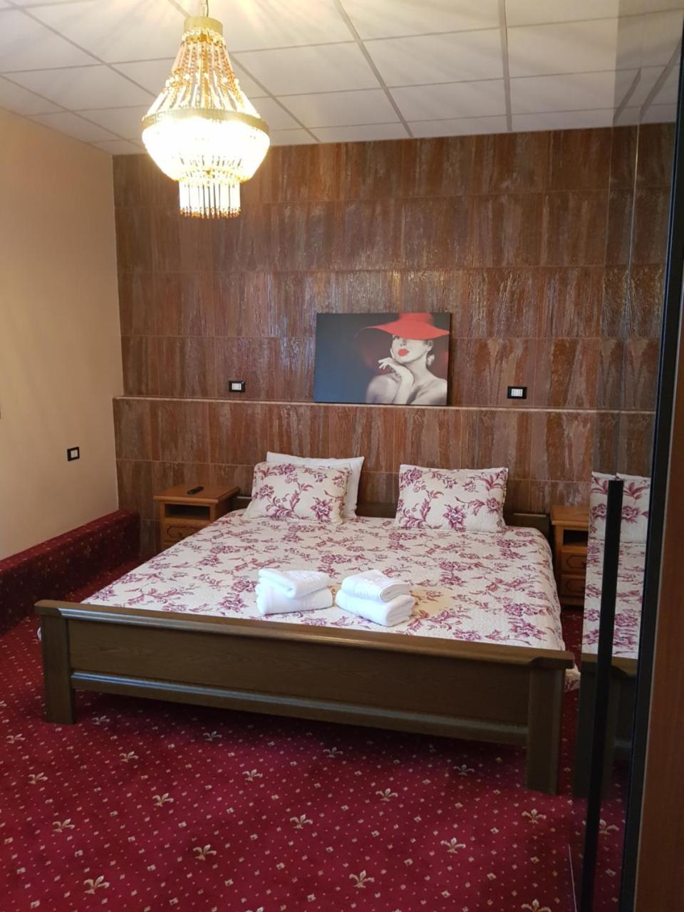 Liberty Junior Apartamento Făgăraş Exterior foto