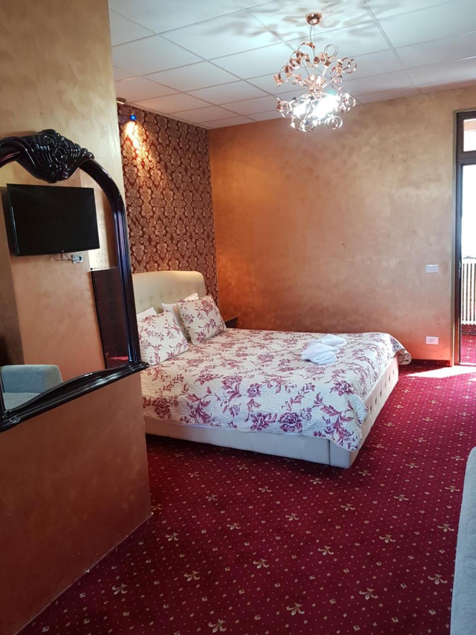 Liberty Junior Apartamento Făgăraş Exterior foto